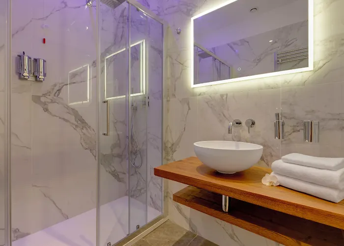 Sm Vatican Relais 4*